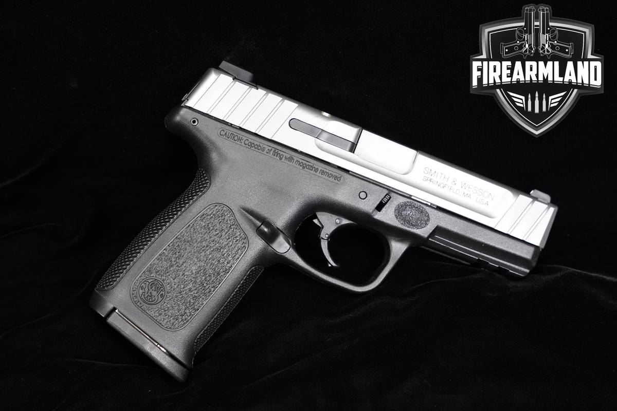 Smith & Wesson SD9 VE 9mm 4" Two-Tone Stainless +2 MAGS & ORIG BOX