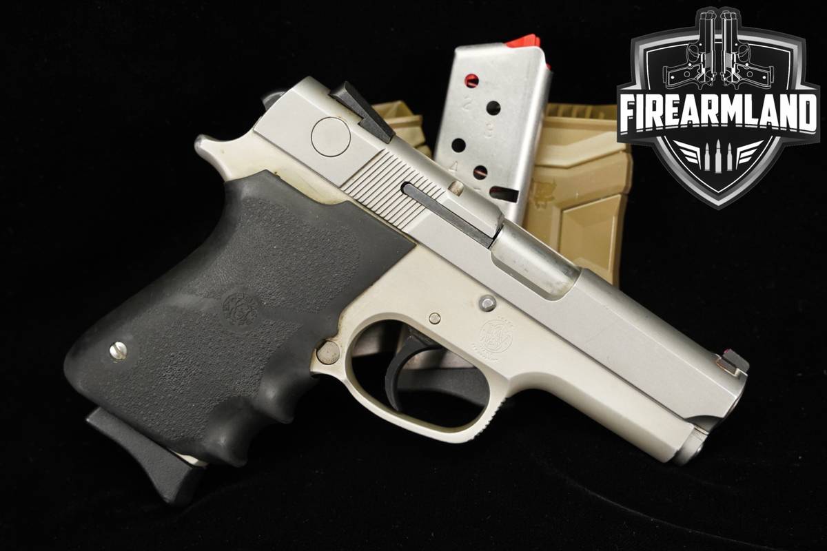 Smith & Wesson Model 3953 9mm S&W Two-Tone Stainless M3953 +2 MAGS, HOLSTER