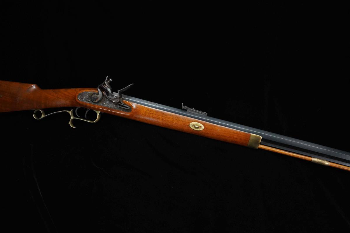 Thompson Center (TC-T/C) Hawken Flintlock 50 BPM 28" Blued Hawken-Flintlock