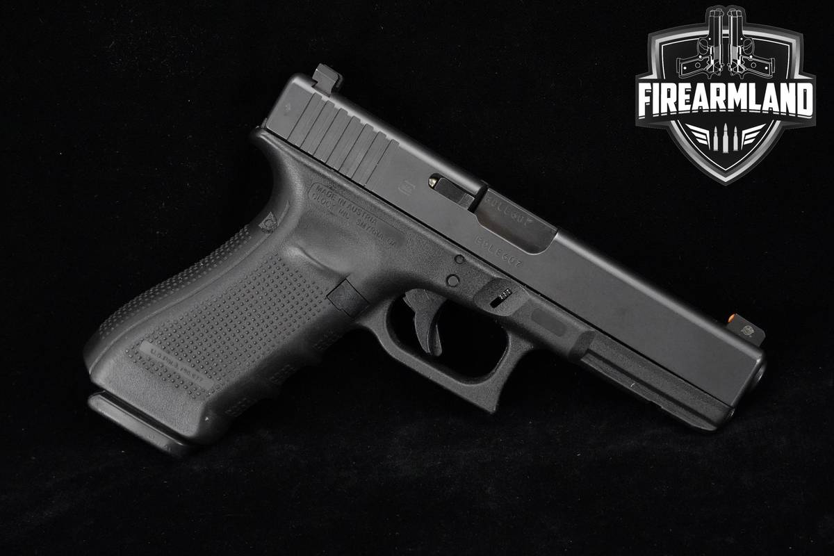 Glock 17 Gen4 9mm 4.49" G17 G-17 Gen-4 +3 MAGS & HOLSTER