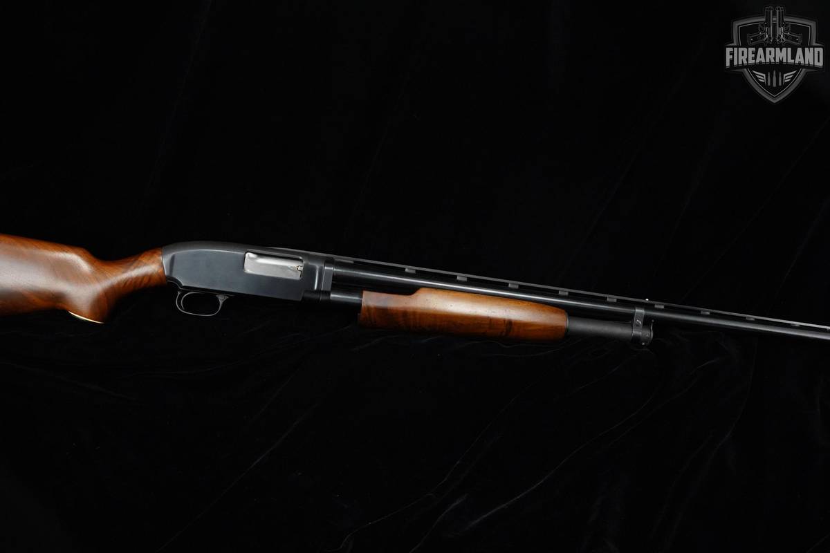 VINTAGE 1942 Winchester Model 12 12-Gauge 30" Blued Winchester VENT RIB