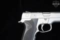 1992 Smith & Wesson (S&W) Model 4046 .40 S&W Stainless Steel in Good Condition Image 4