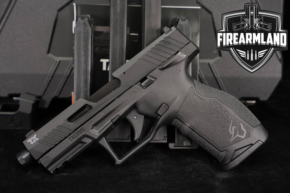 Taurus TX22 Gen 22LR 4.6 TX-22 THREADED +5 MAGS & ORIG CASE