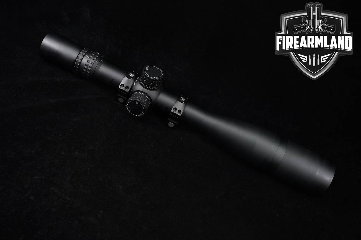 Nightforce NXS 5.5-22x50 MOAR 20 MOA illuminated Reticle SFP