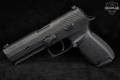 Sig Sauer P320 Nitron Full-Size .40 S&W Black in Excellent Condition Image 4