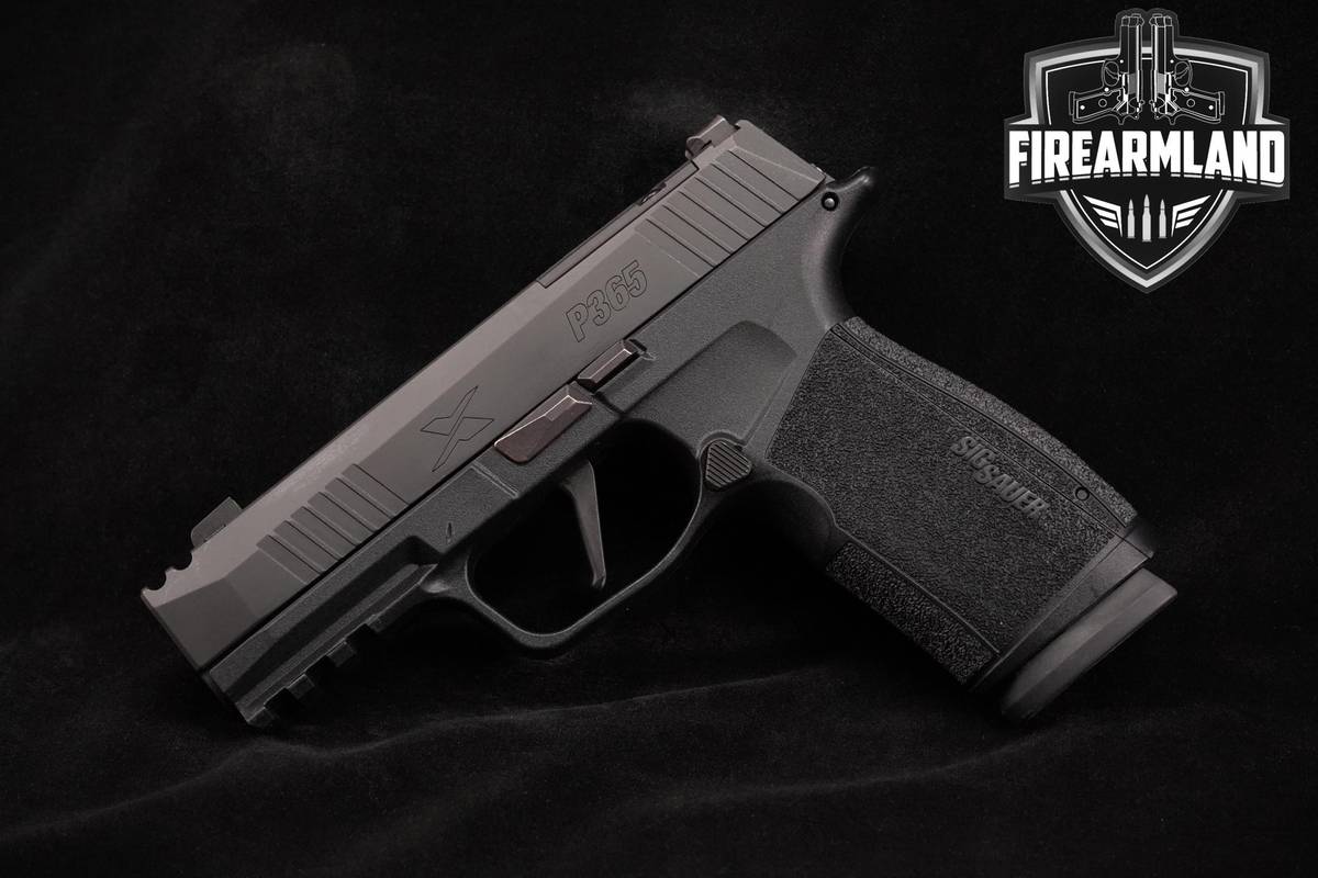 Sig Sauer P365-XMACRO COMP 9mm 3.1" P-365 X-Macro +2 MAGS & CASE