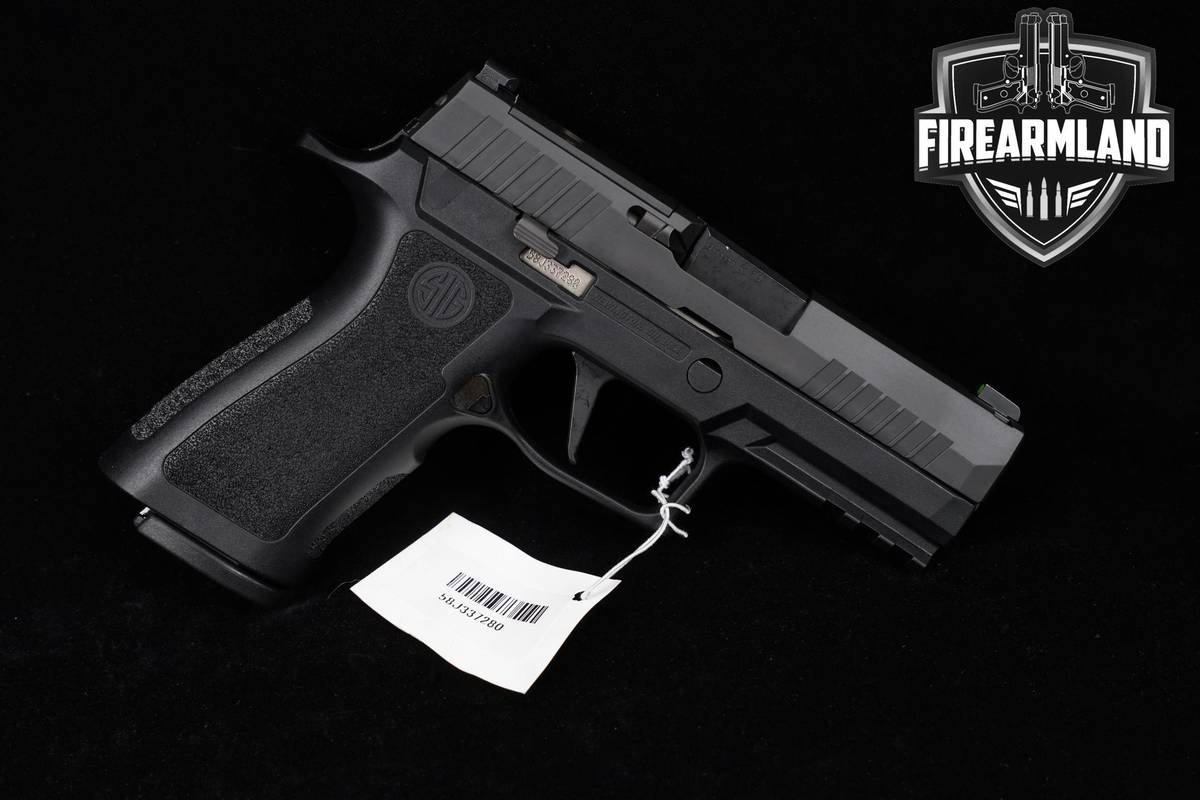 LNIB Sig Sauer P320 XCarry Pro 9mm 3.9" P-320 X-Carry +3 MAGS & ORIG CASE