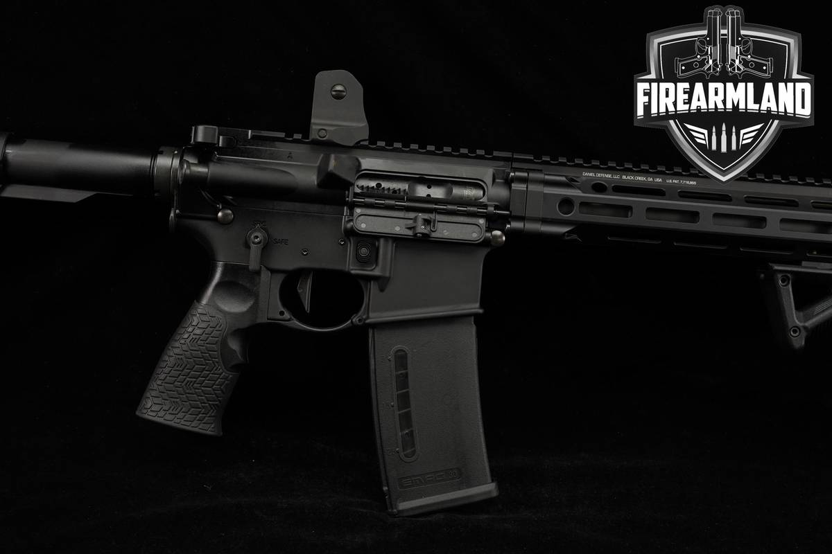 Daniel Defense DDM4 V7 Pro 5.56 NATO AR-15 AR15 18" DD M4 DDM4V7 Rifle