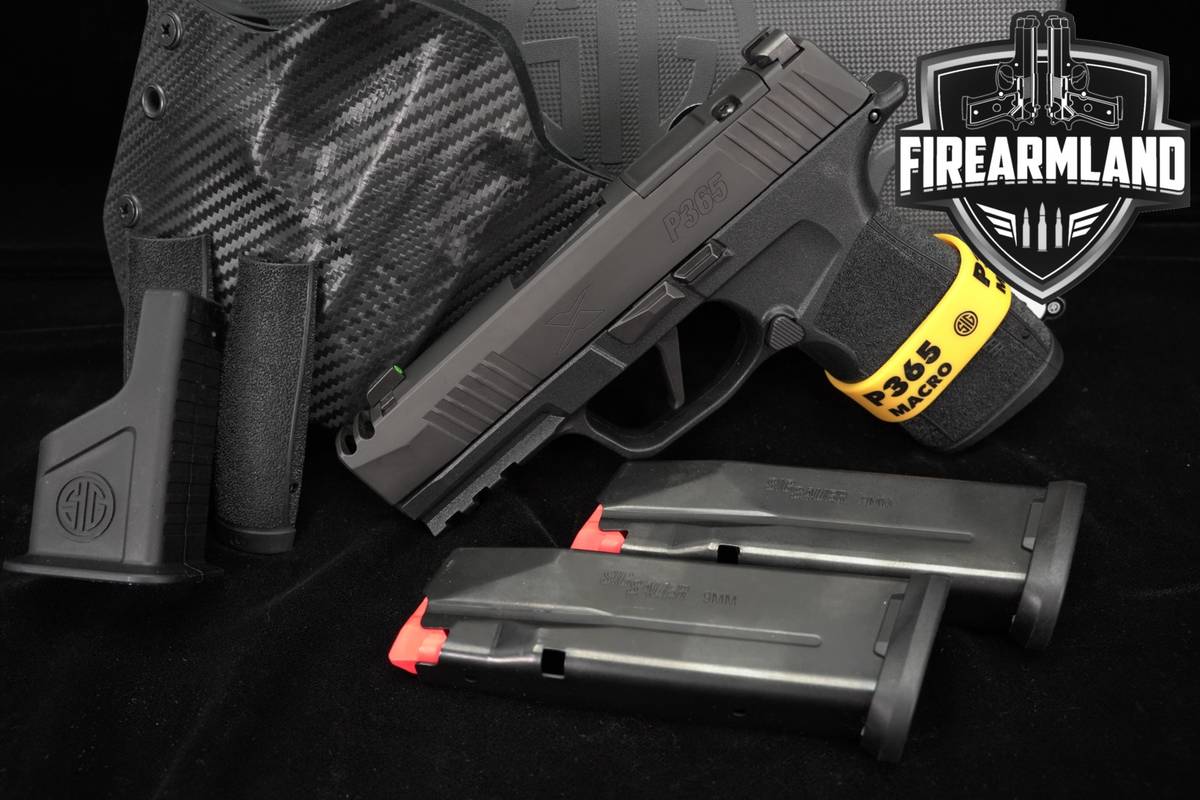 Sig Sauer P365 XMacro Comp 9mm 3.1 Optic-Ready +2 MAGS, ORIG CASE & HOLSTER