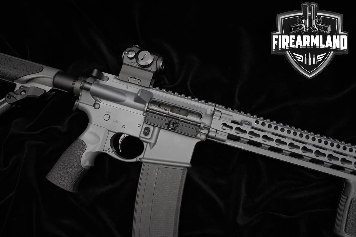Daniel Defense DDM4 V11 5.56 NATO 16" Sniper Grey AR-15 Rifle 2MAGS & OPTIC