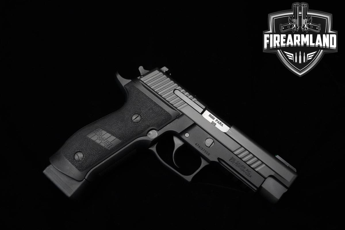 LIKE-NEW Sig Sauer P226 TACOPS 9mm 4.4" P226 P-226 +4 MAGS