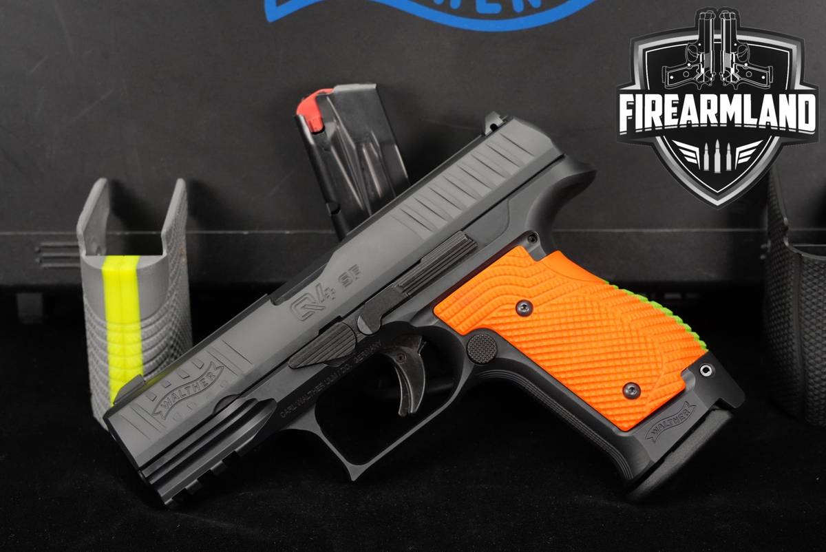 Walther Q4 Steel Frame 9mm 4 +2 MAGS, ORIG CASE, GRIPS