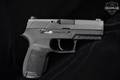 Sig Sauer P320 Compact 9mm Luger (9x19 Para) Black in Excellent Condition Image 5