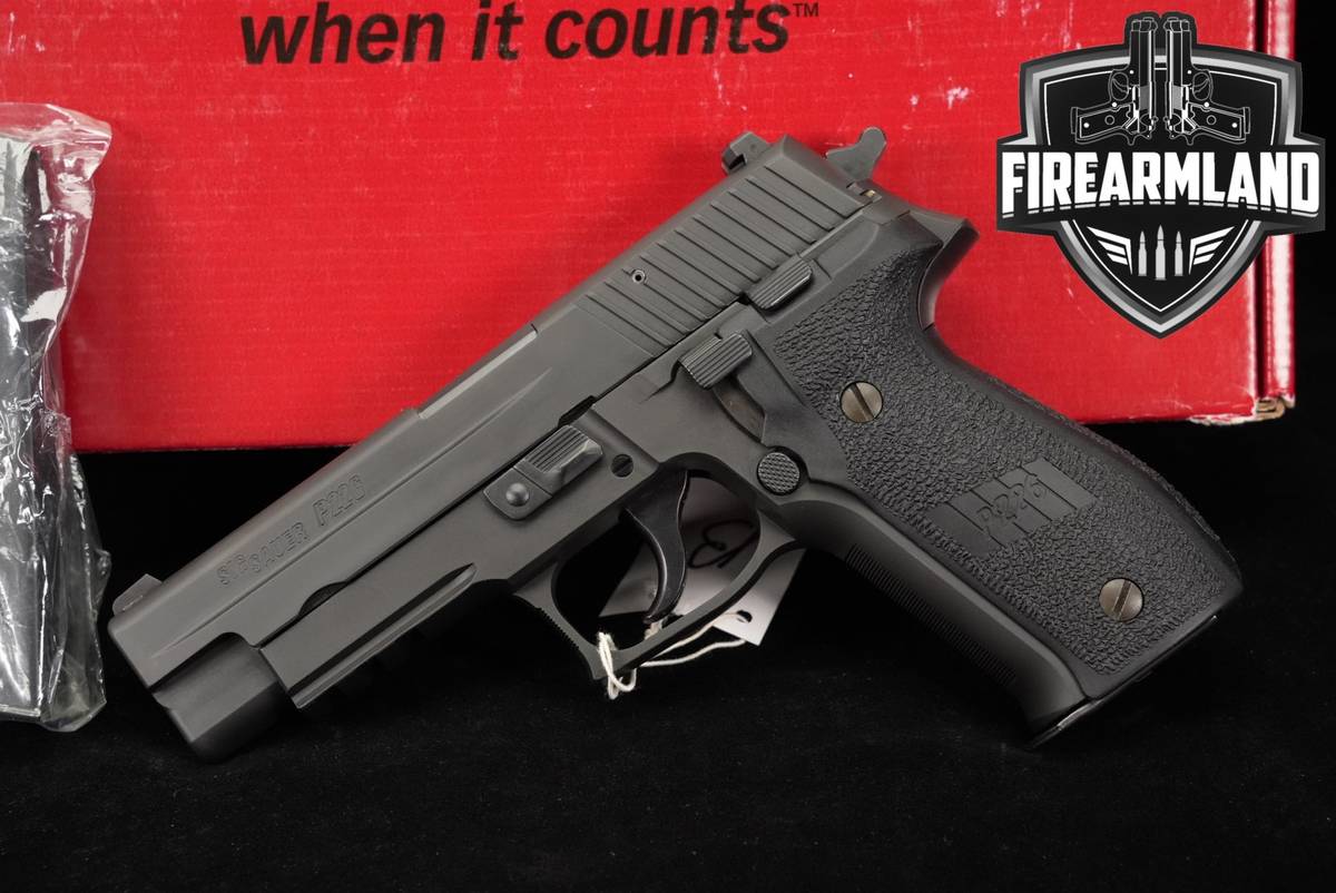 Sig Sauer P226 R 9mm 4.4 P 226 P226R +2 MAGS & ORIG BOX