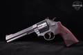 Smith & Wesson (S&W) Model 629-6 Deluxe .44 Mag. Satin Stainless in Very Good Condition Image 3