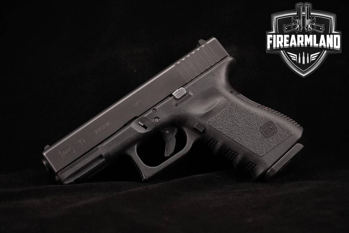 Glock 19 Gen3 9mm 4.02" G19 Gen 3 +2 MAGS & ORIG CASE