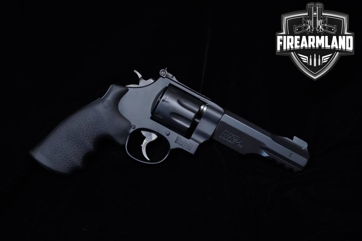 Smith & Wesson S&W Model 327 M&P R8 Performance Center 357 Magnum S&W 327
