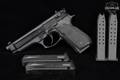Beretta 92FS 9mm Luger Black in Good Condition Image 2
