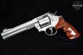 Smith & Wesson (S&W) Model 629-4 Classic .44 Rem Magnum Satin Stainless in Excellent Condition Image 4