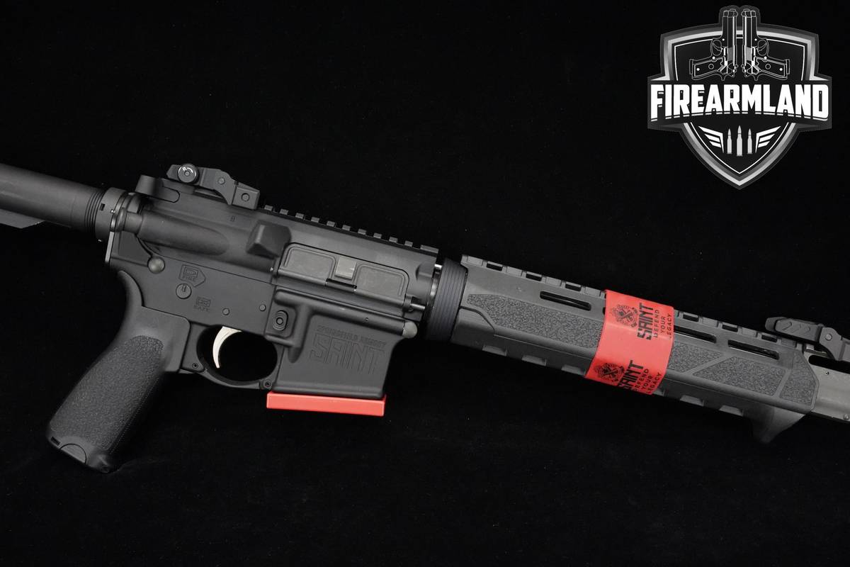 Springfield Armory Saint 5.56 NATO 16" Springfield Saint 2 MAGS & ORIG CASE