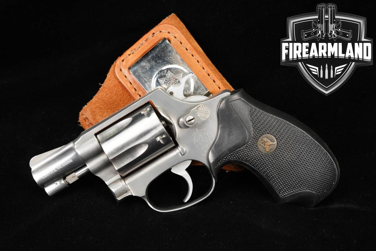 Smith & Wesson Model 60 Chiefs Special Stainless S&W 38-Spl DA/SA +HOLSTER