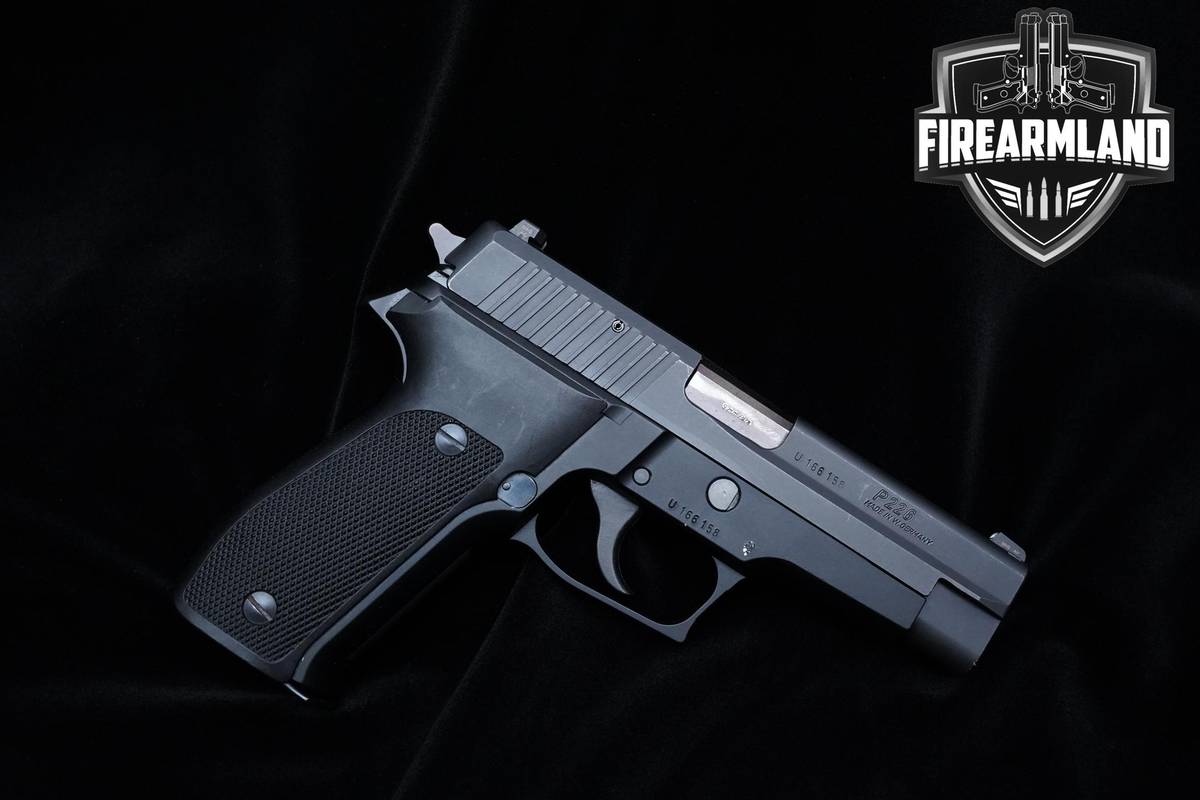 1987 Sig Sauer P226 9mm 4.4" P226 P-226 +2 MAGS & ORIG BOX