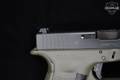 Glock 19 Gen4 9mm Luger Two-Tone in Excellent Condition Image 5
