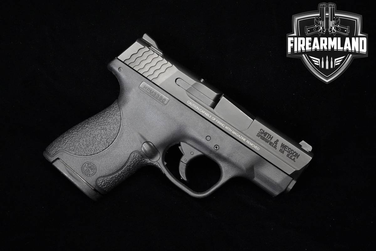 Smith & Wesson (S&W) M&P9 Shield 9mm 3" Armornite S&W 2 MAGS & ORIG BOX