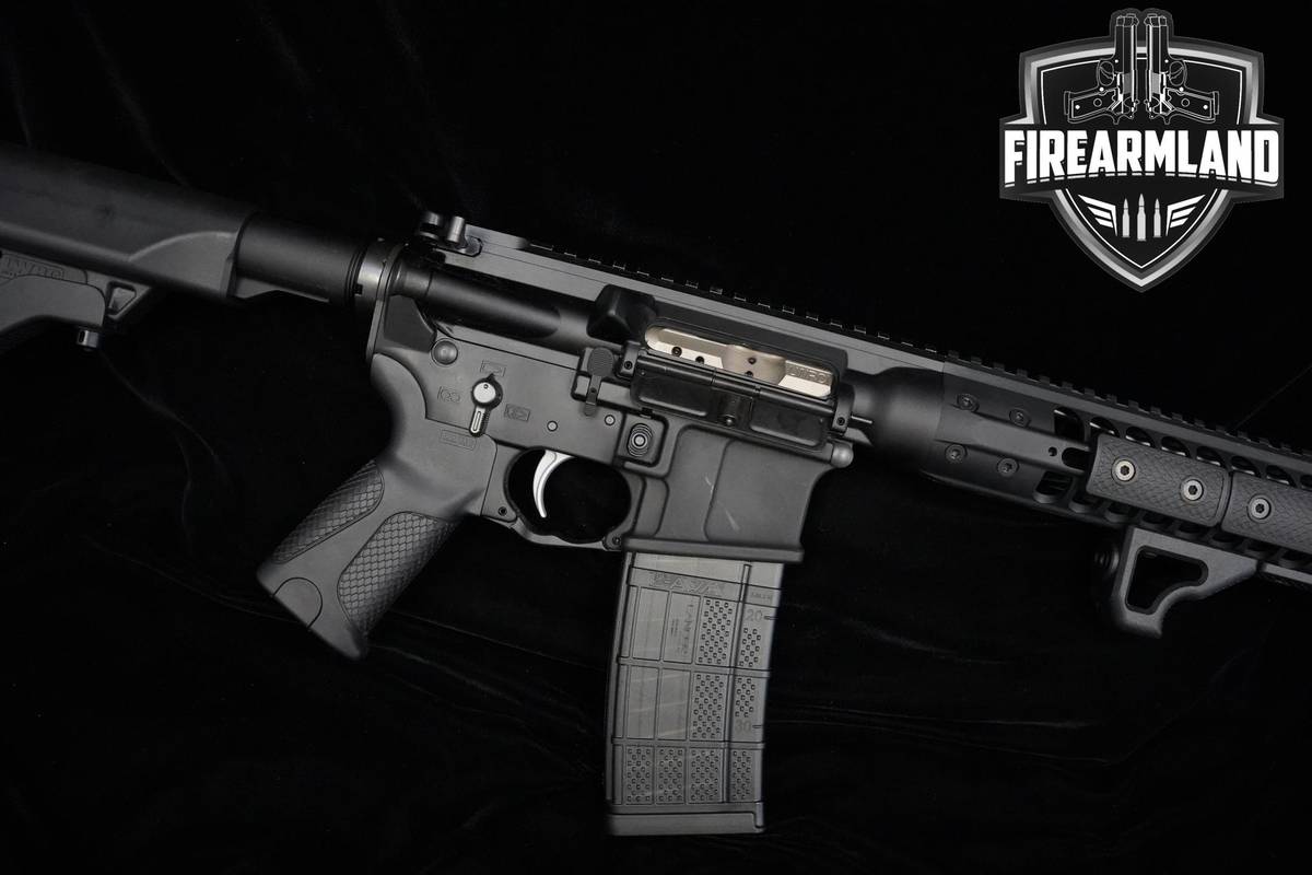 LWRC M6IC DI 5.56 NATO AR-15 AR15 AR LWRC-M6IC AR-15-AR15 AR IC-DI ORIG BOX