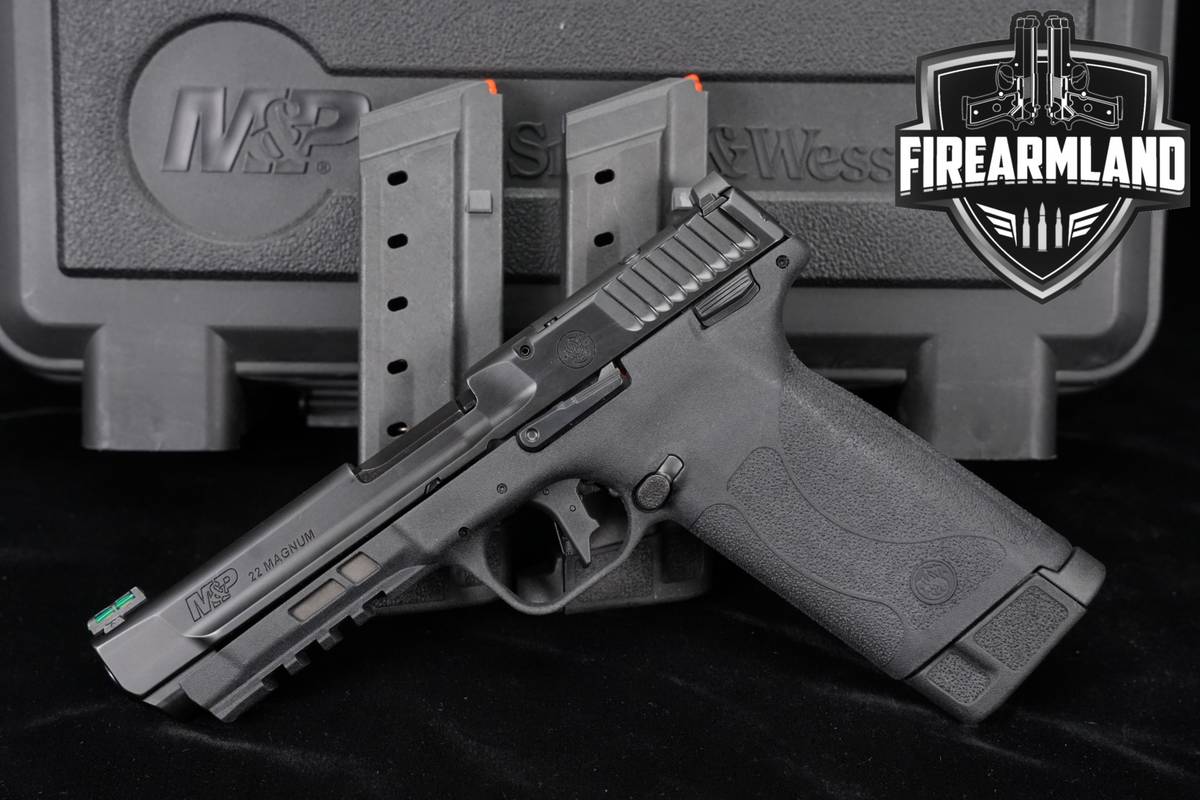 Smith & Wesson S&W M&P 22 Magnum 22WMR 4.5" +3 MAGS & ORIG CASE