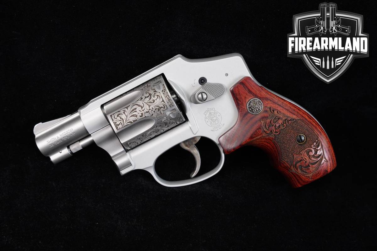 Smith & Wesson S&W Model 642-2 American Scroll Classic Carry No 109 1.875"