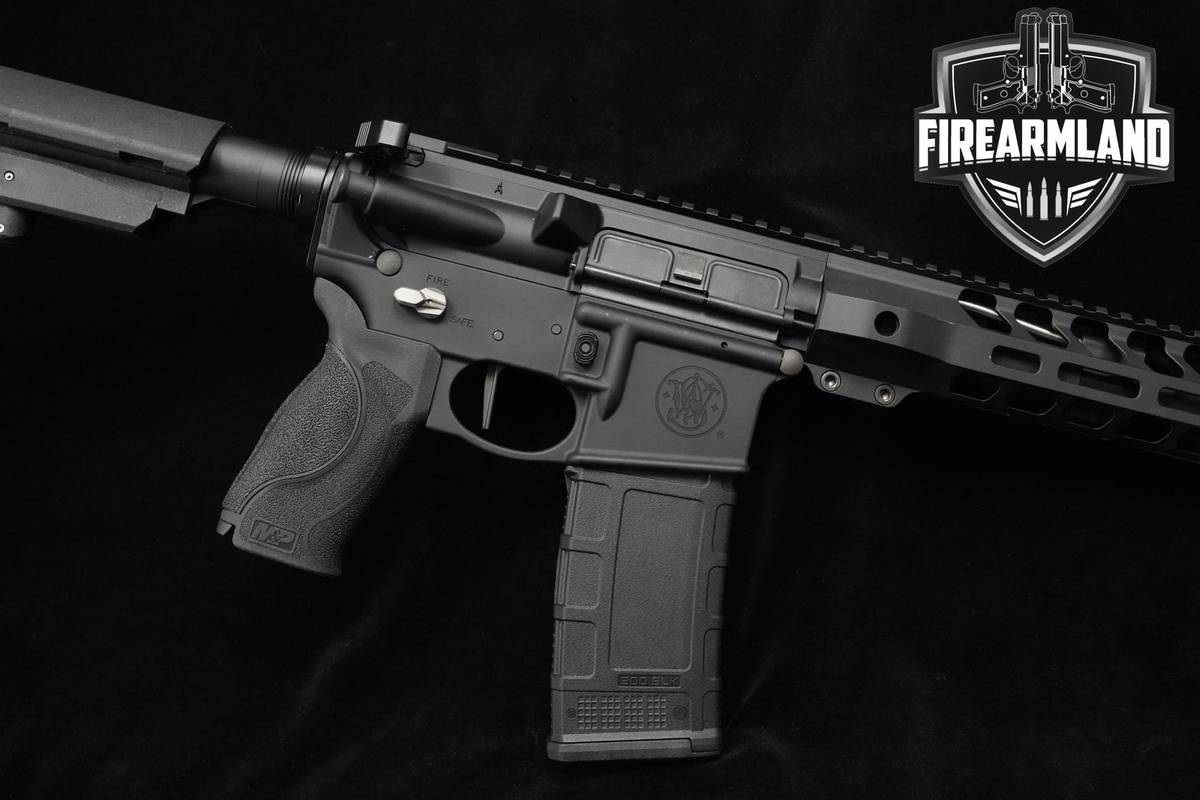 Smith & Wesson (S&W) M&P-15 Pistol 300 Blackout AR-15 AR15 AR-Pistol S&W