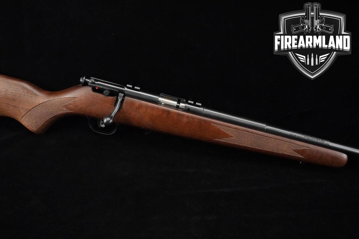 Savage Arms Model 93R17 GV 17 HMR 21" w/ AccuTrigger Blued +2 MAGS