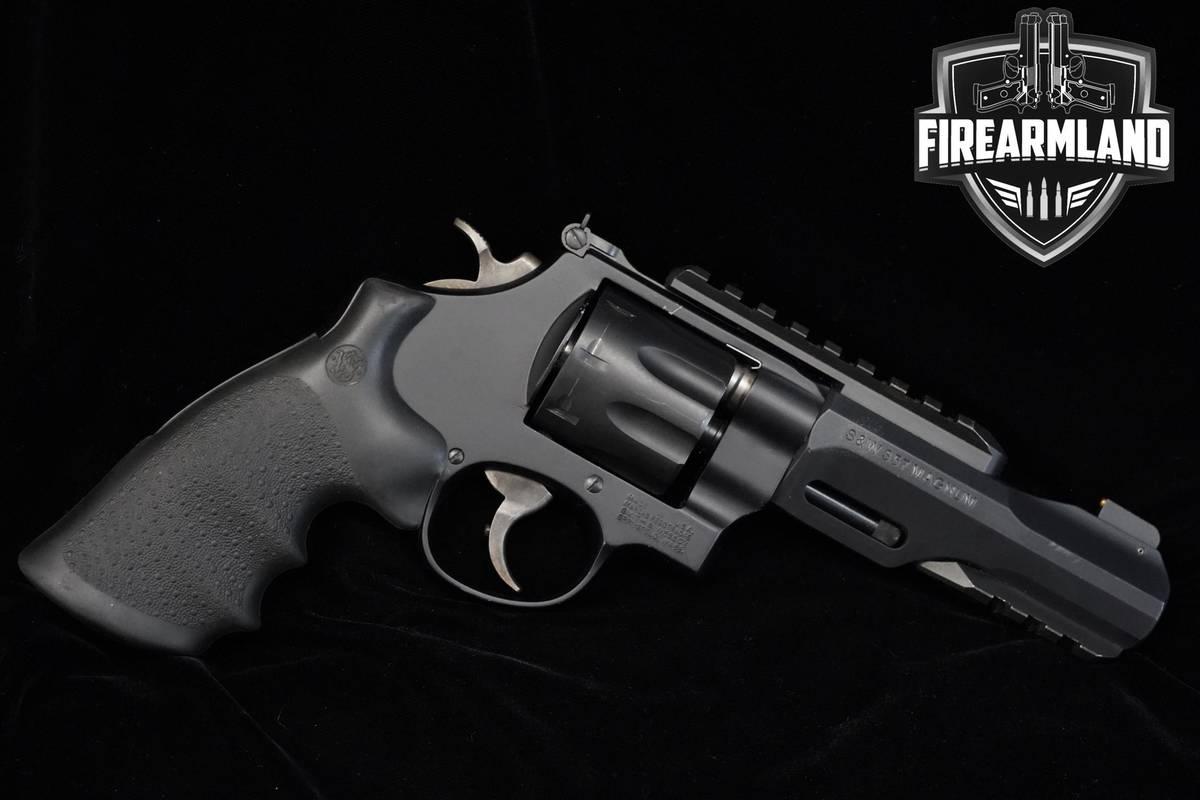 Smith & Wesson (S&W) Model 327 Performance Center 357 Magnum 5" S&W 327 PC