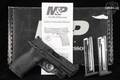Smith & Wesson (S&W) M&P22 Compact .22 LR Black in Very Good Condition Image 2