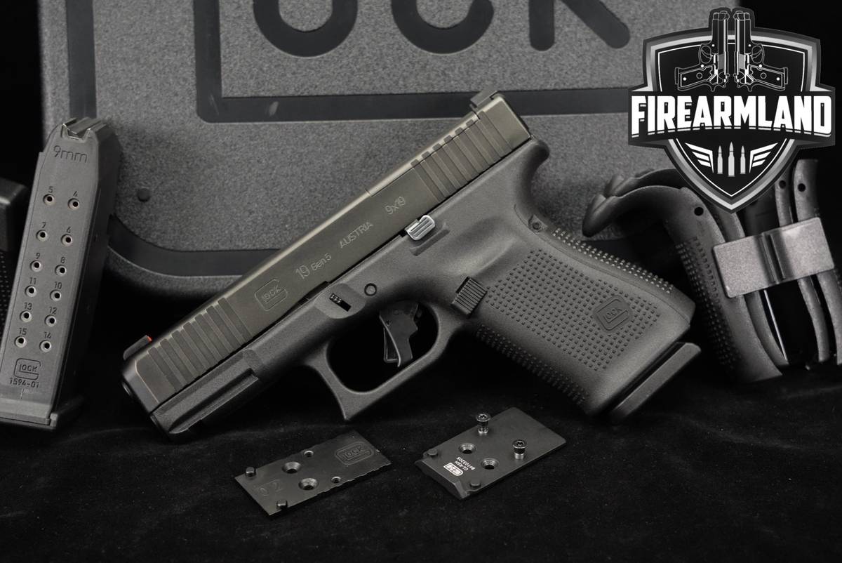 Glock 19 Gen5 MOS G19 Gen 5 9mm 4.02 +2 MAGS & ORIG CASE