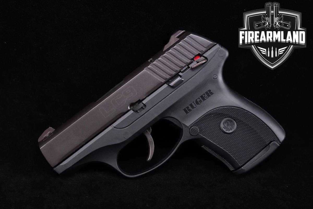 Ruger LC9 9mm 3.12" Blued LC 9 +3 MAGS & HOLSTER