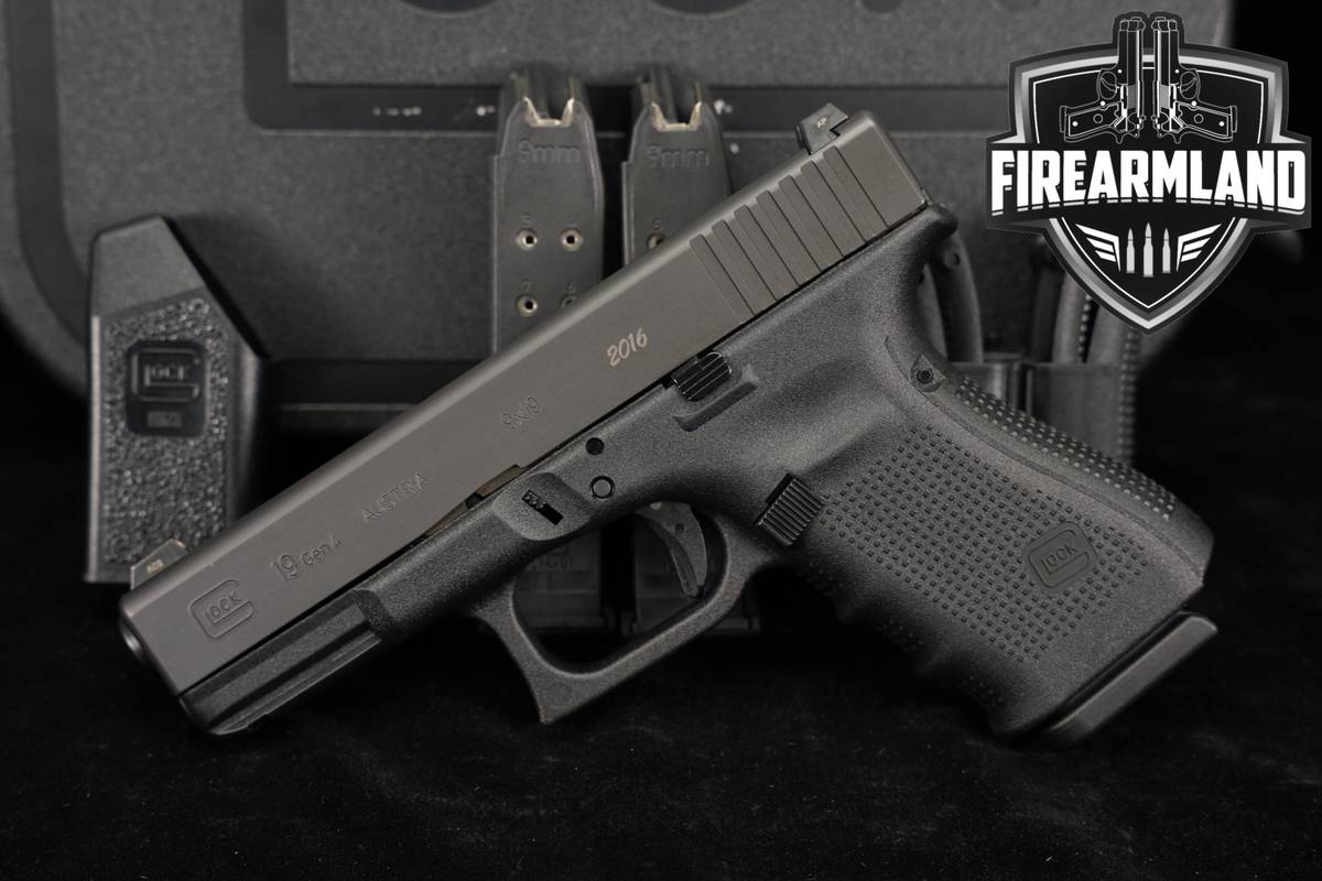 Glock 19 Gen4 G19 Gen 4 Custom Engraved USSOCOM Emblem +3 MAGS, ORIG CASE