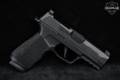Sig Sauer P365 XMACRO 9mm Luger Black in Excellent Condition Image 3