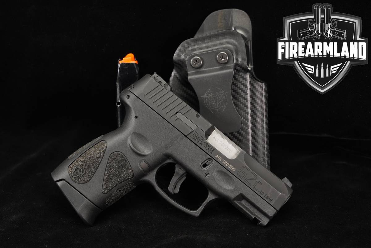Taurus G2c 40 S&W 3.2" G2 C +2 MAGS & HOLSTER