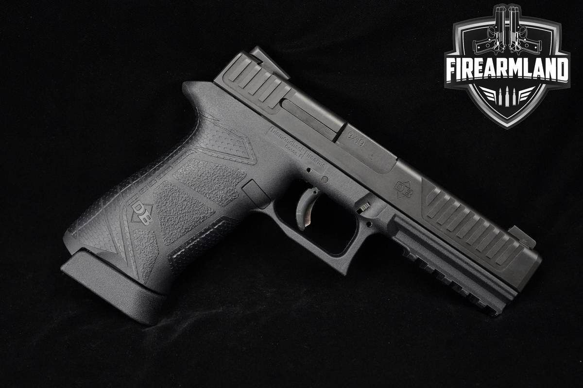 Diamondback DB9FS 9mm Diamondback DB9-FS +3 MAGS