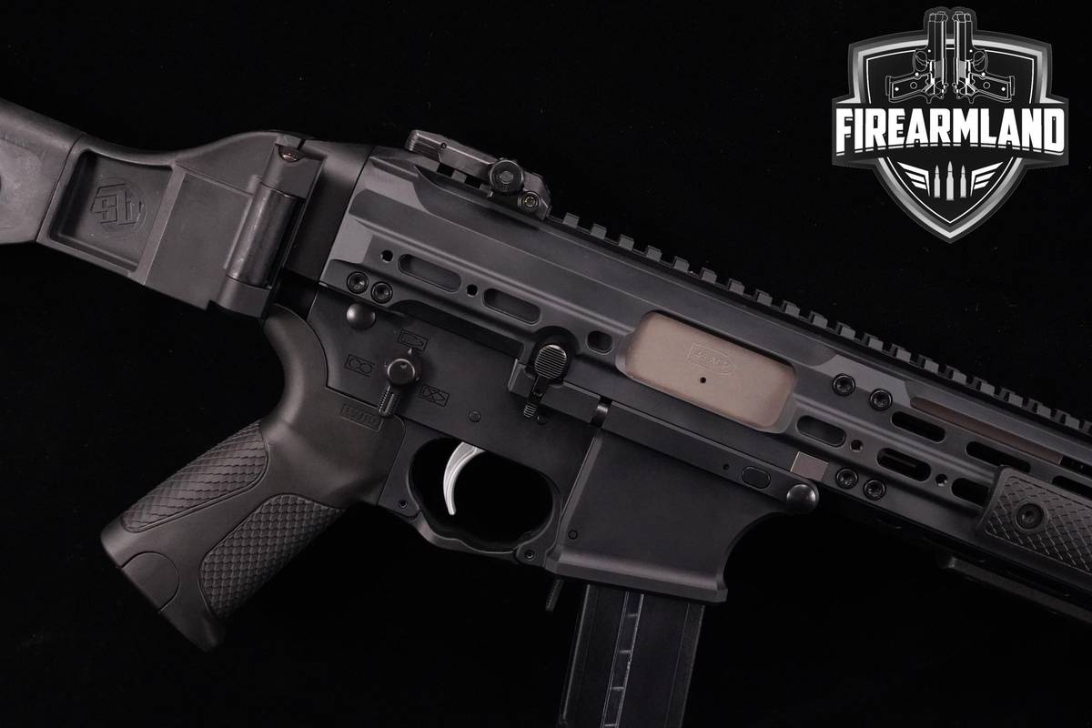 LIKE-NEW LWRC SMG-45 PDW Folding Brace 45ACP 8.5" Tactical +2 MAGS & OG BOX