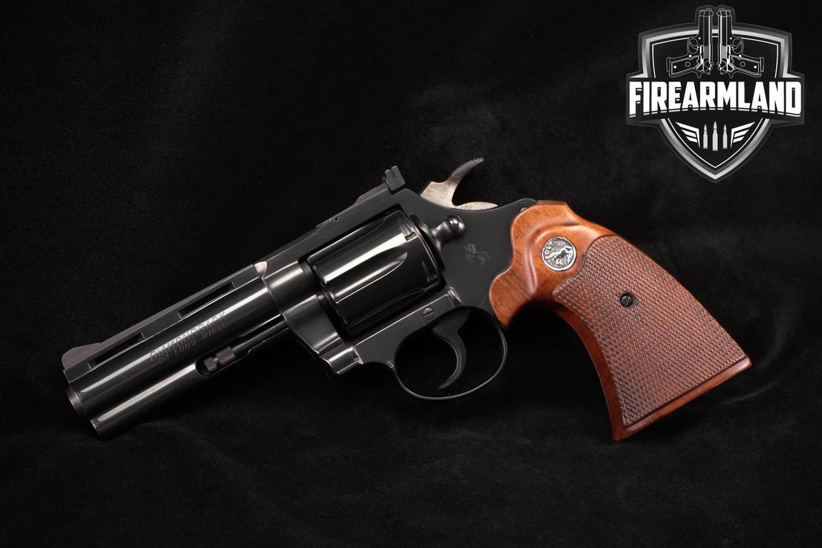 VINTAGE 1968 Colt Diamondback 22LR 4" Blued ORIG-BOX