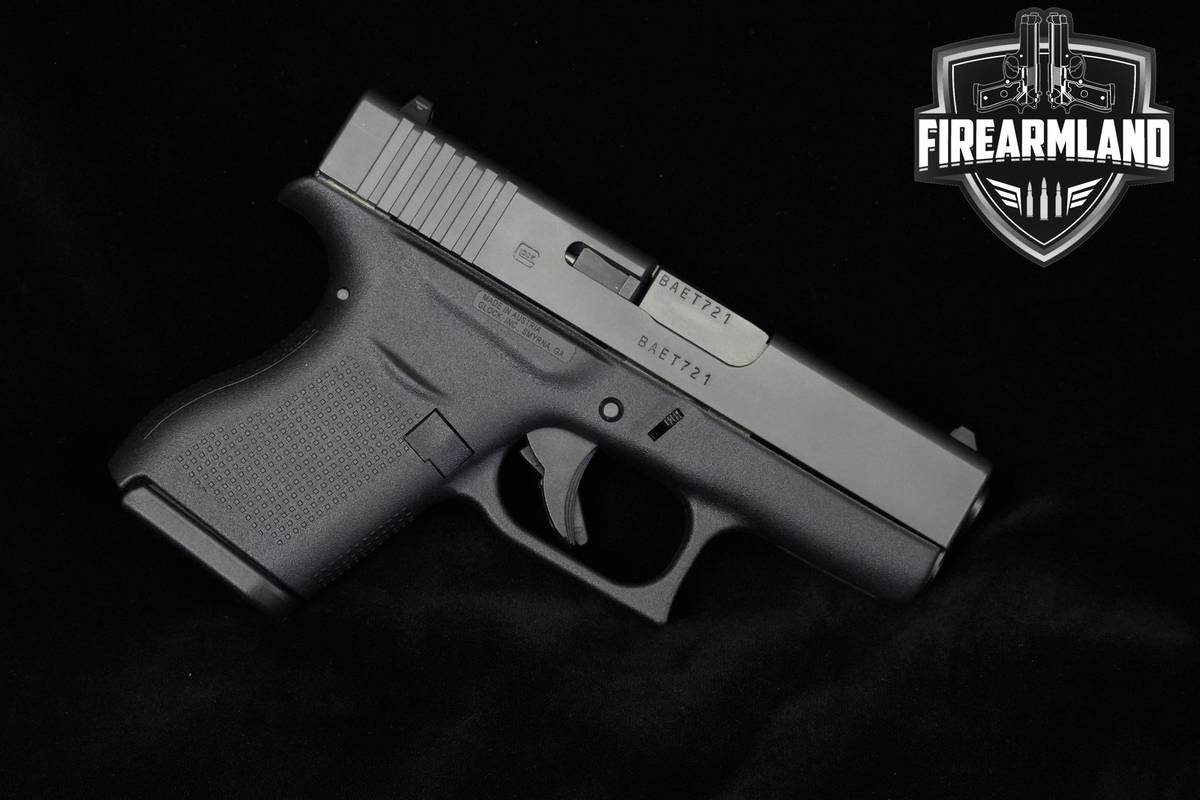 Glock 43 Slimline 9mm 3.41" Glock G43 +2 MAGS, ORIG CASE & HOLSTER