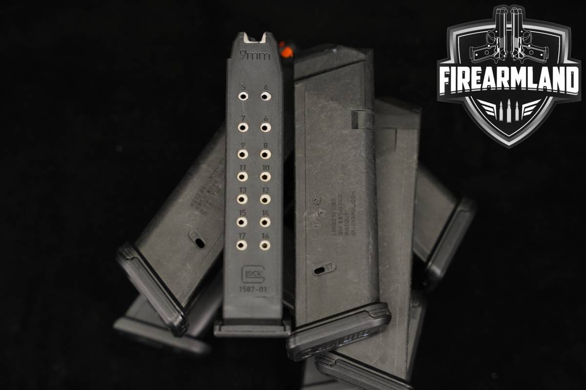 EIGHT (8) Glock G17 17-Round Magazines 9mm Luger Mags