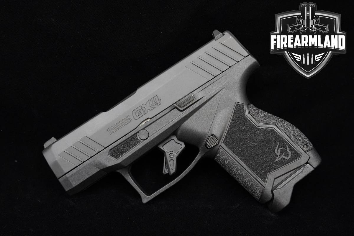 Taurus GX4 Micro-Combat 9mm 3" Taurus +4 MAGS & ORIG CASE