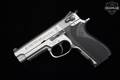 2000-2004 Smith & Wesson (S&W) Model 5906TSW 9mm Luger (9x19 Para) Stainless Steel in Very Good Condition Image 2