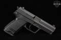 1995 Heckler & Koch (H&K, HK) USP40 Variant 1 .40 S&W Silver in Good Condition Image 3