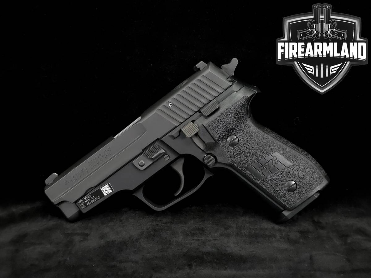 Sig Sauer P229 M11-A1 9mm 3.9" M11A1 +3 MAGS & ORIG CASE