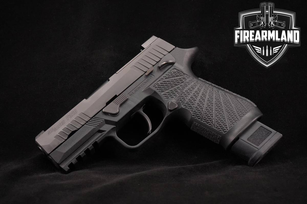 Sig Sauer P320 Carry Wilson Combat 9mm 3.9" Nitron P-320 +3 MAGS, CASE
